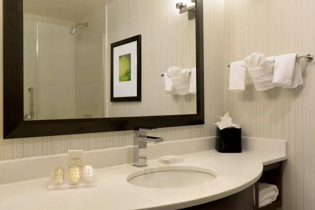 Hilton Garden Inn New York Manhattan Midtown East - Newly Renovated
