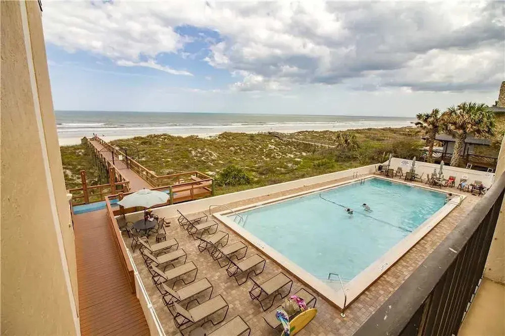 Beacher's Lodge 307 by Distinctive Beach Rentals