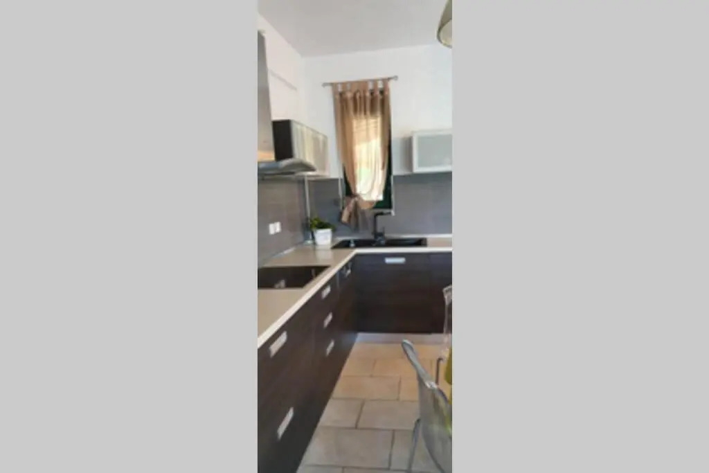 Luxury maisonette 250m from the sea