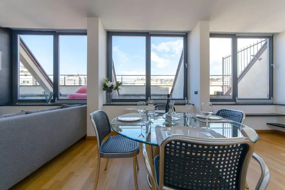 Altido Penthouse next to Acquario