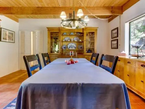 Donner Lake Cedar Lodge