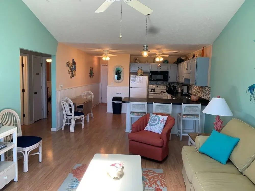 Pelican Pass Condo 302a 2 Bedrooms 2 Bathrooms Condo