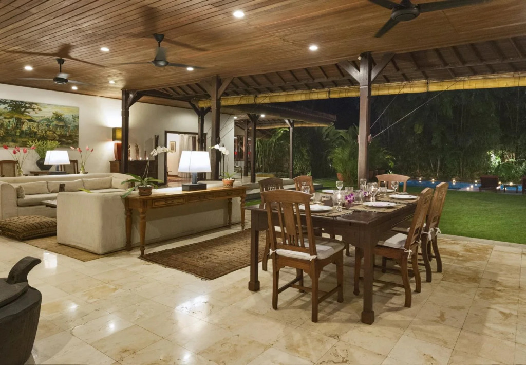 Villa Eight
