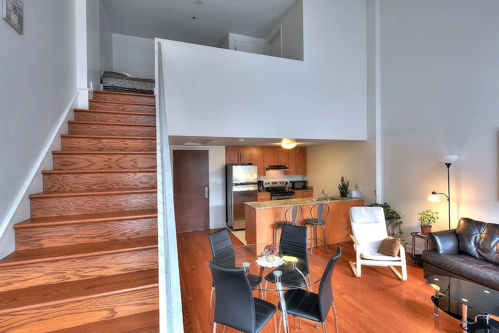2 Floor Mezzanine Condo Near Convention Center