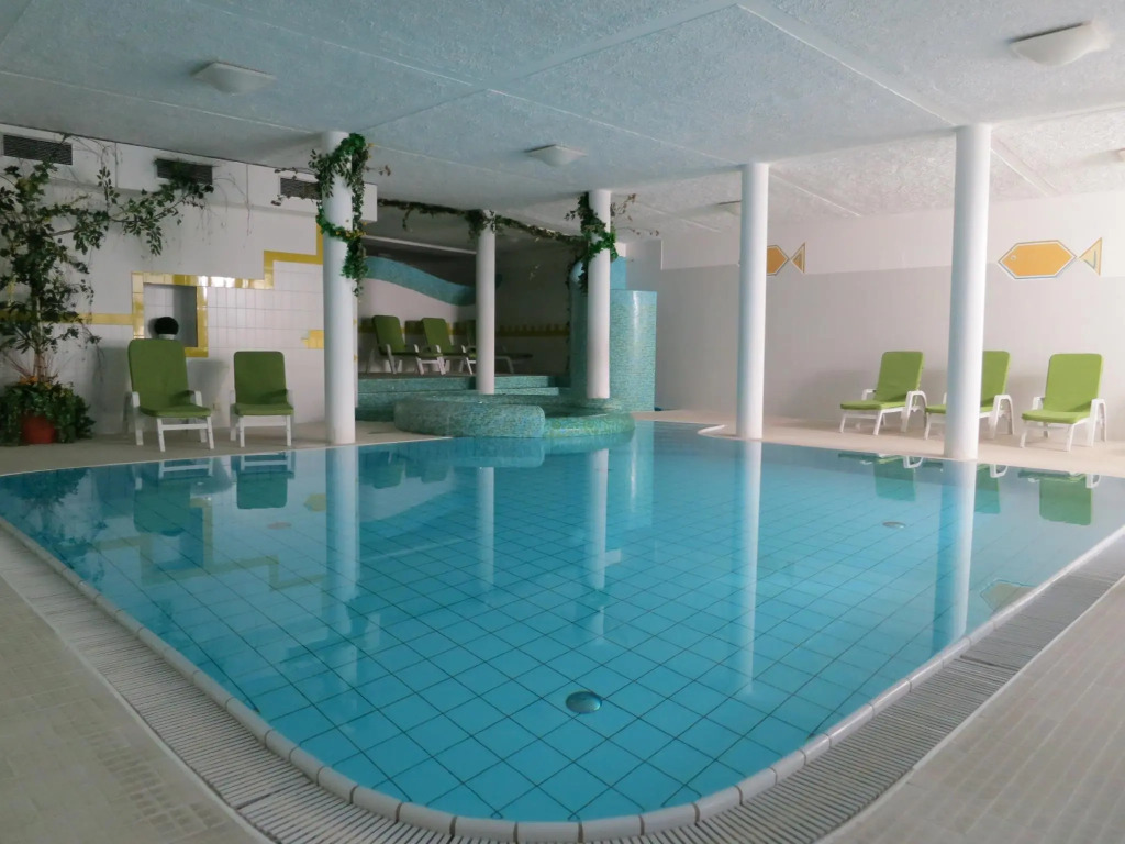 Laurena Aparthotel near Brixen