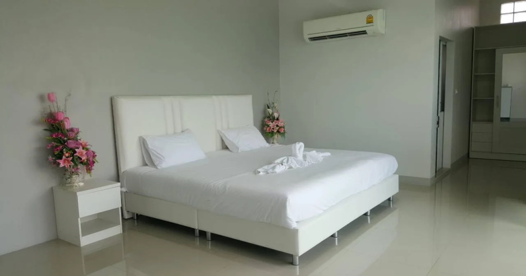 River Residence Saraburi Hotel