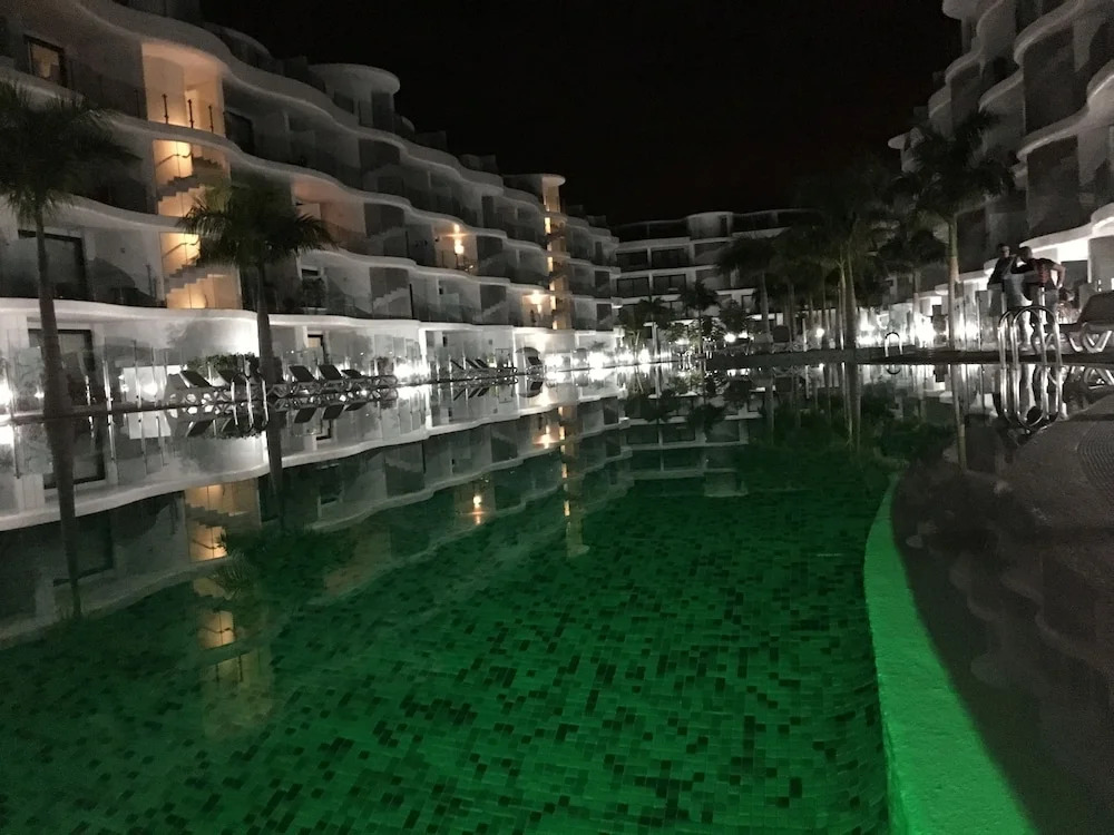 Aqua Luxury Suites Los Cristianos