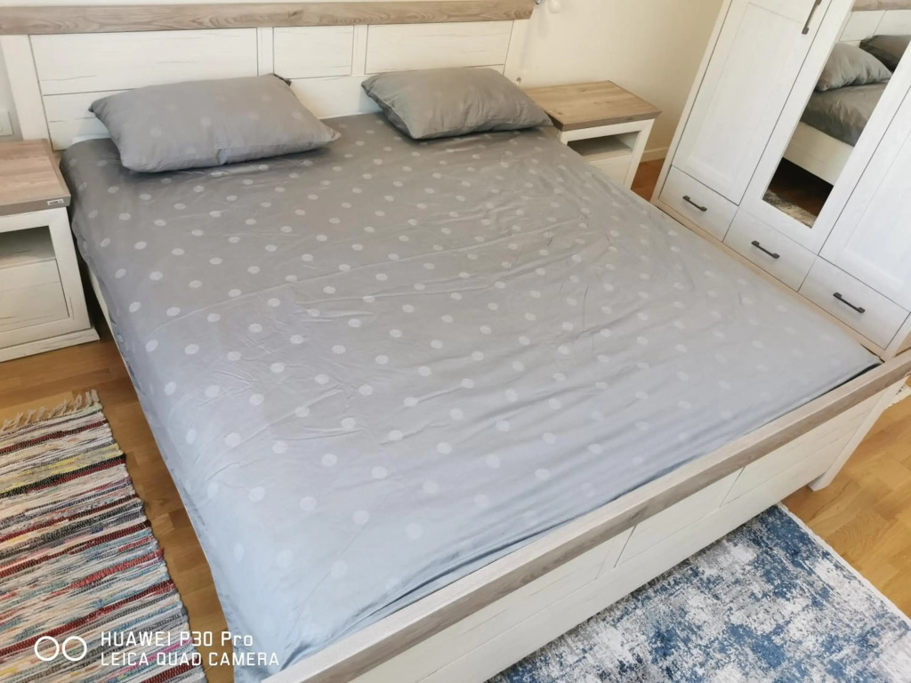 CITY CENTER PEARL #new#free reserved parking in garage elevator direct access#business and pleasure#city view&balcony&sunny&cafes&markets&tram#city center#working room#2 toliets#2 bedrooms