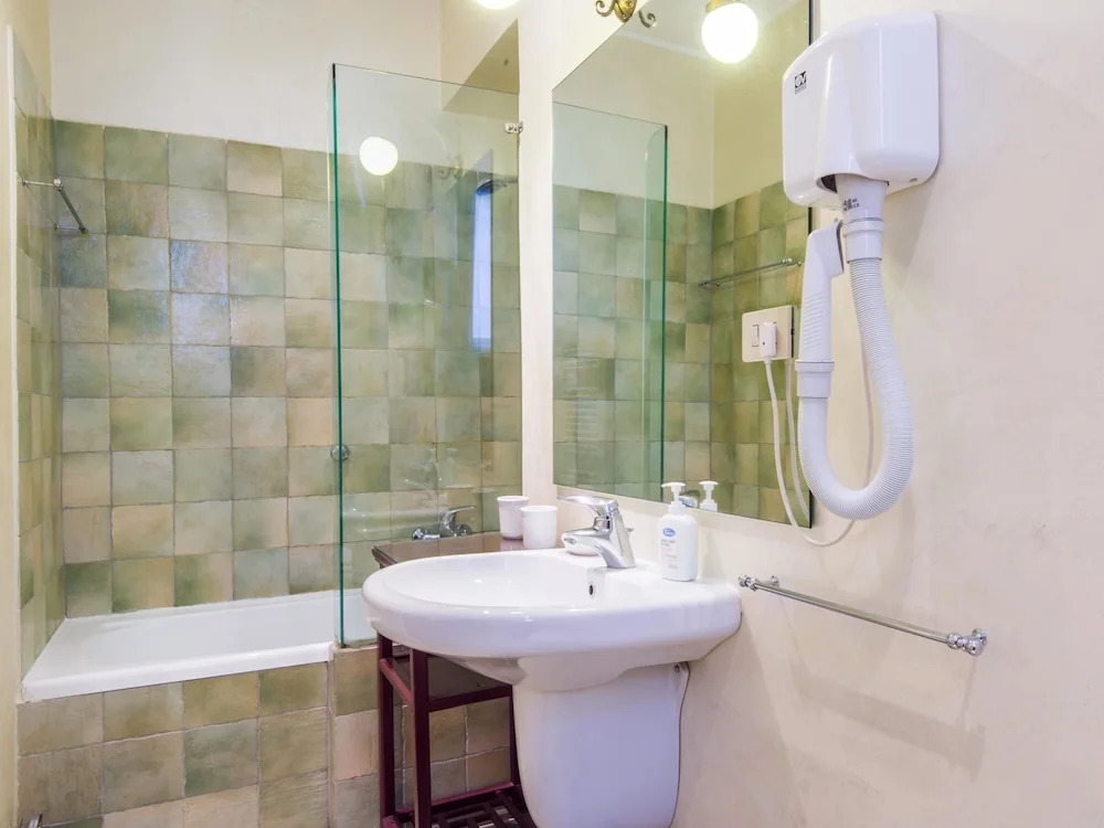RSH Bernini Luxury Panoramic Apartment