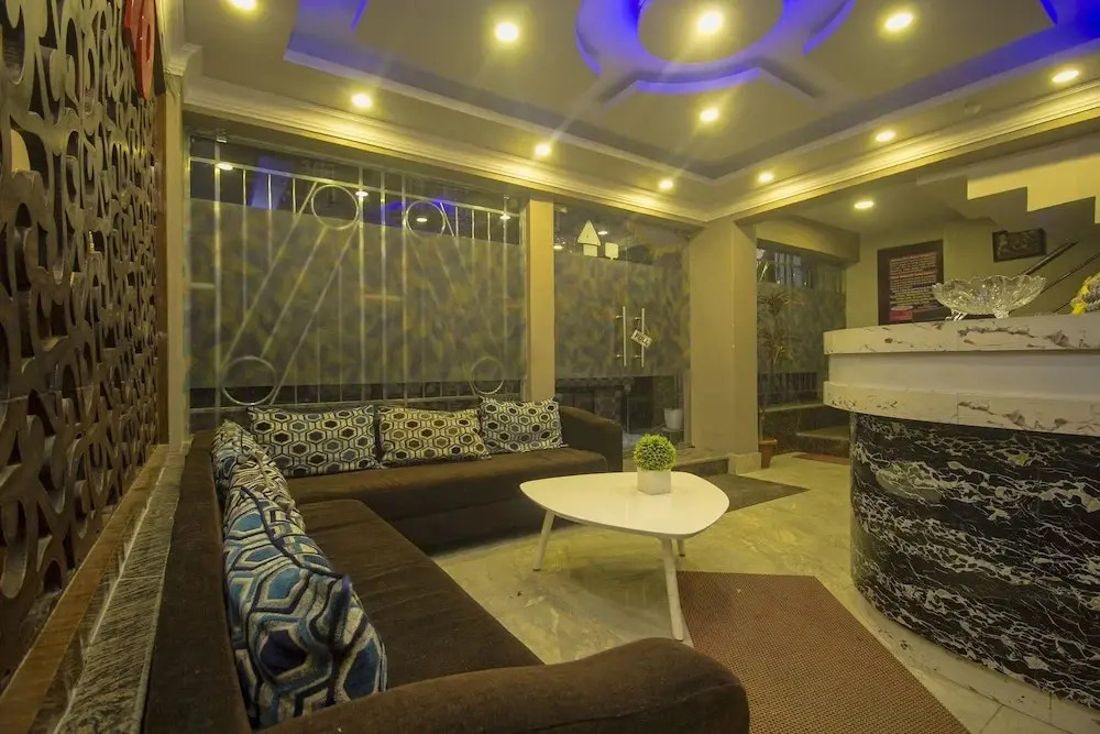 Silver Crescent By OYO Rooms