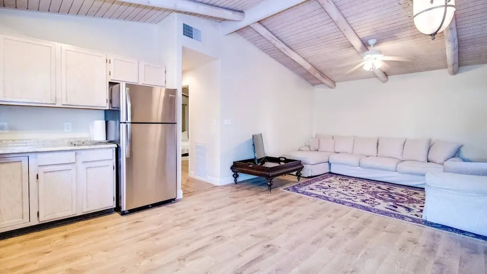 North Phoenix 6 Bedroom With Guest House & Pool!