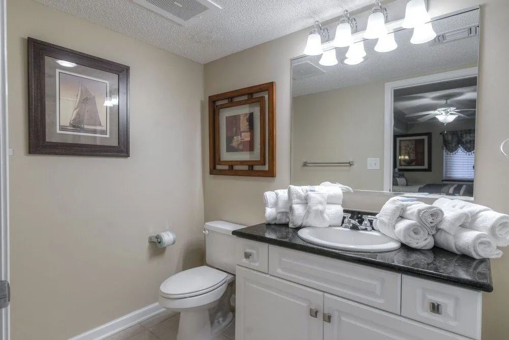 Yacht Clubs #1-503 - 3 Br Condo