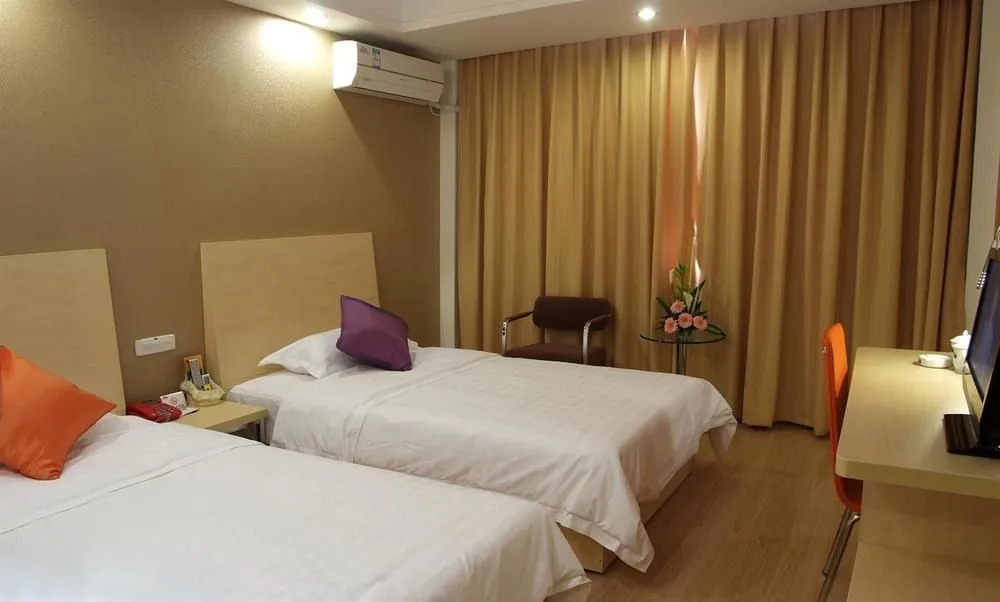 Shangjin Perfect Hotel (Chengdu Yulin Wuhou Temple)