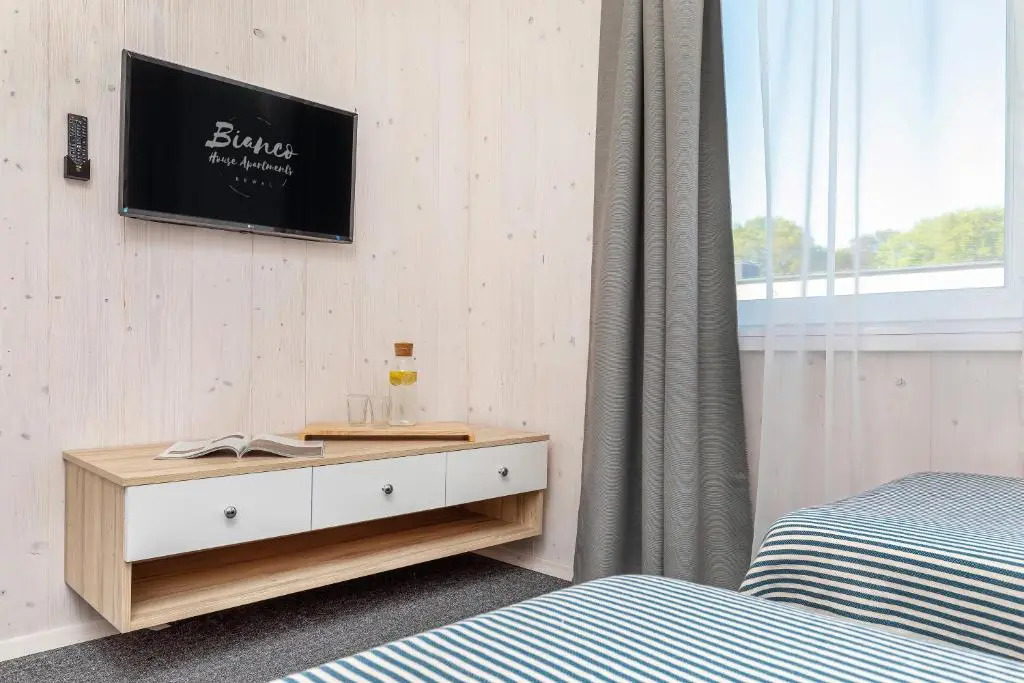 Bianco House Apartments