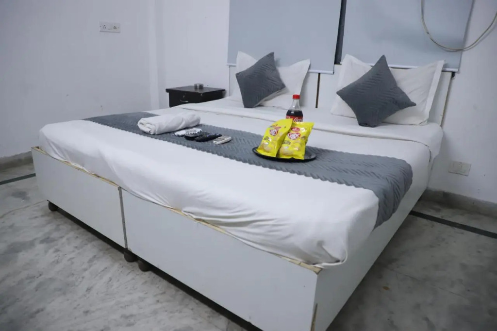 Hotel Rasso Inn Tuglakabad Extn.