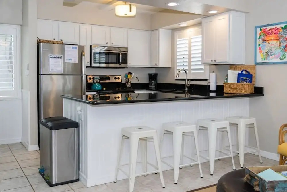 AM Beach Place Unit 3