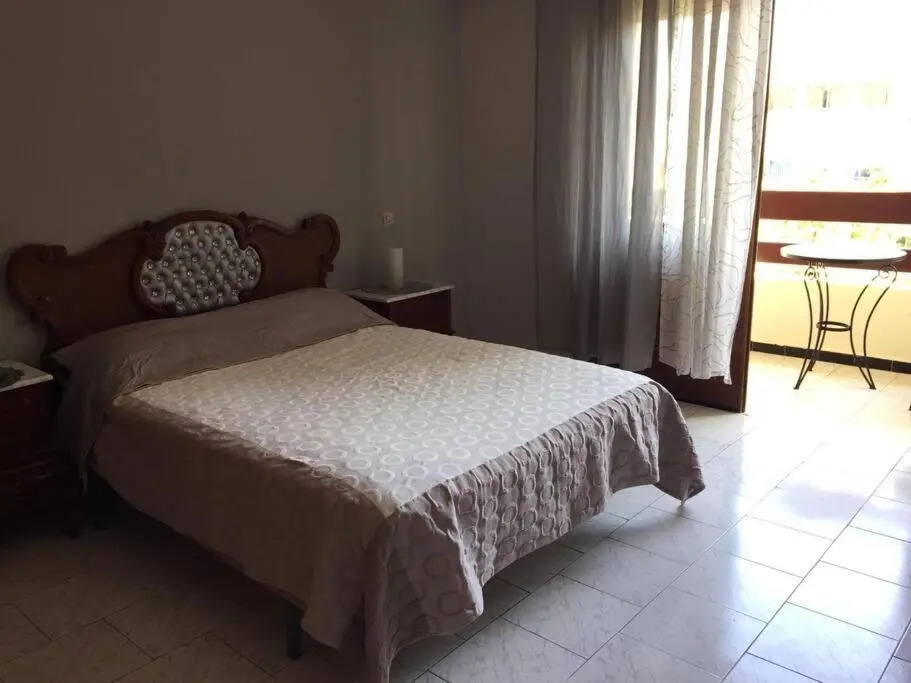 Well located apartment 2min away from the beach!!
