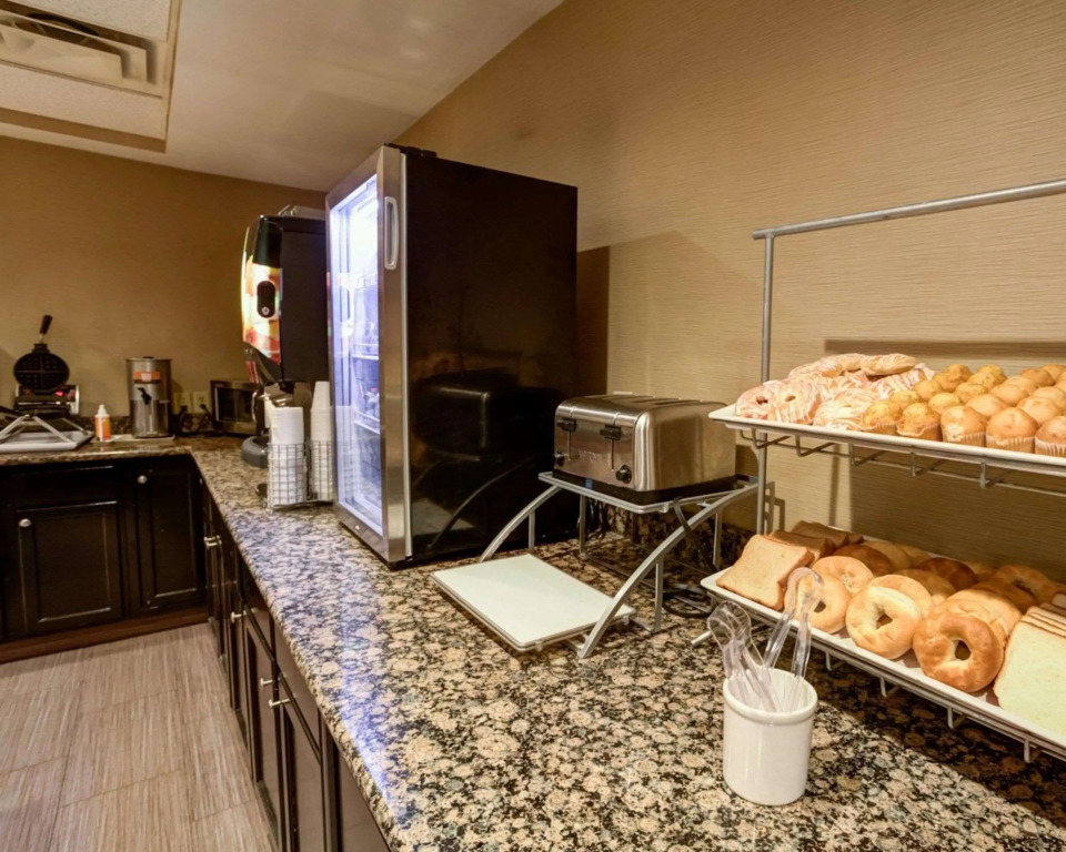 Charlotte Suites
