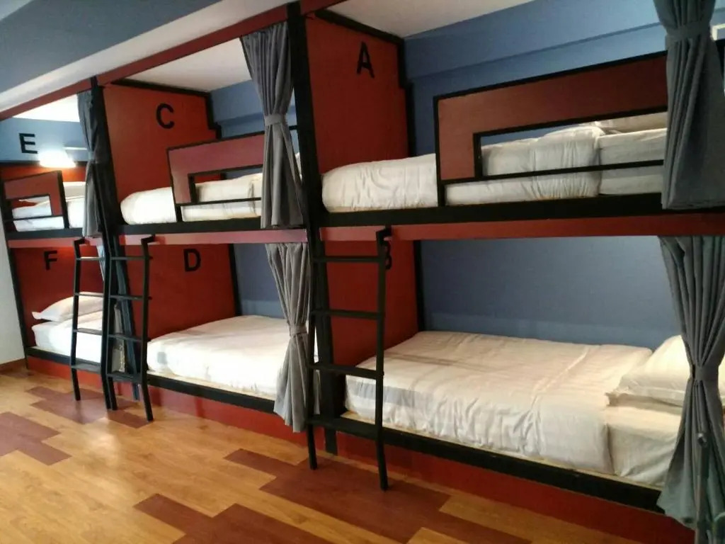 Shwe Hostel