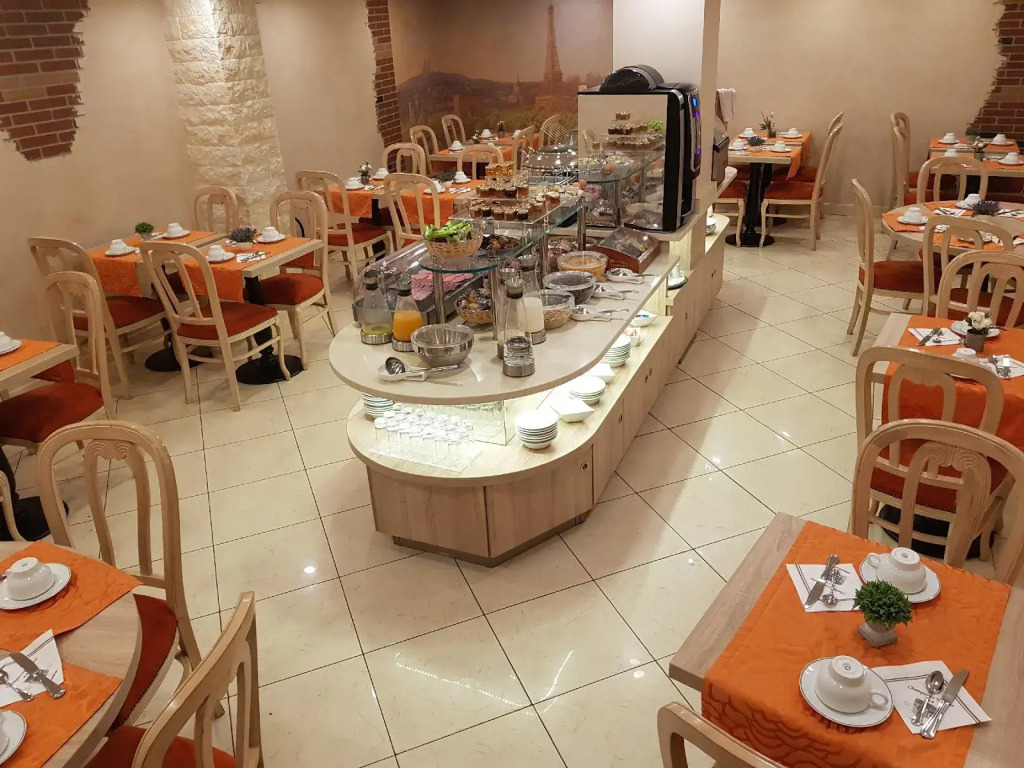 Hotel Champerret Elysees
