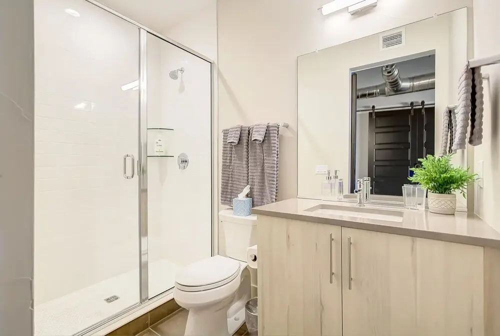 Rino Art Lofts - Modern Rustic Oasis - Sleeps 6
