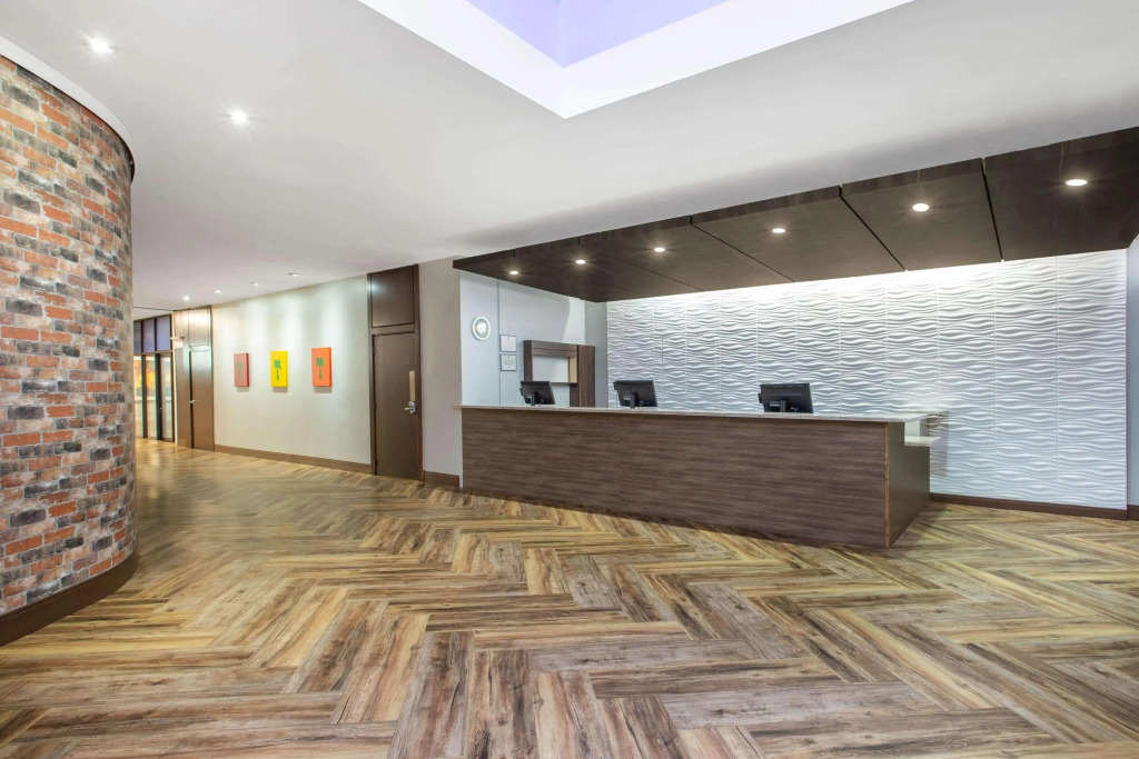 Ramada by Wyndham Tampa Westshore Airport South