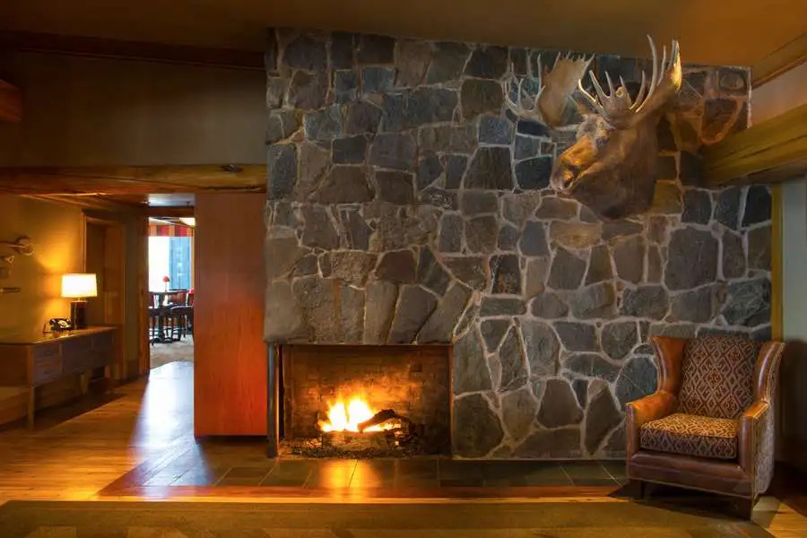 Shore Lodge