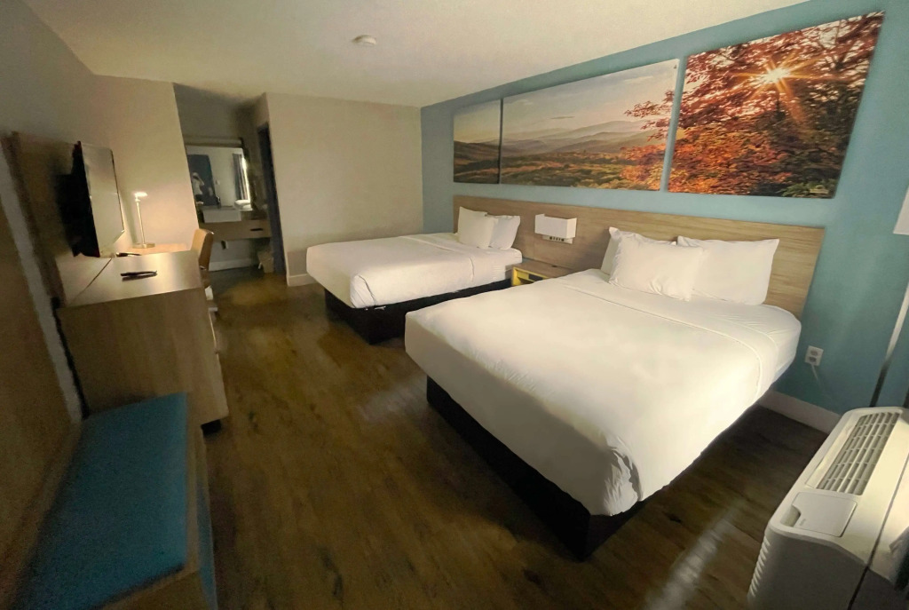 Days Inn by Wyndham Raleigh Glenwood-Crabtree