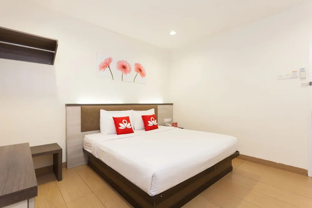ZEN Rooms Pertam Jaya