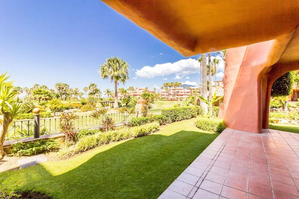 Frontline beach 3 bedroom apartment