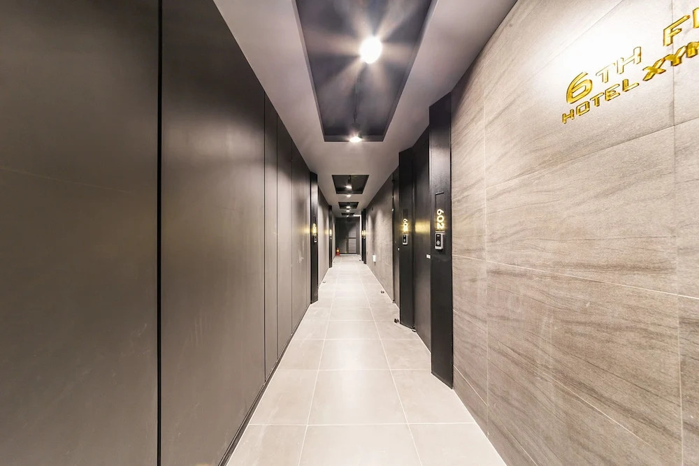 Xym Hotel