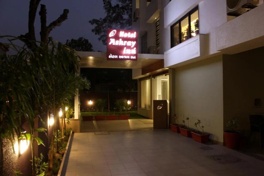 Hotel Ashray Inn