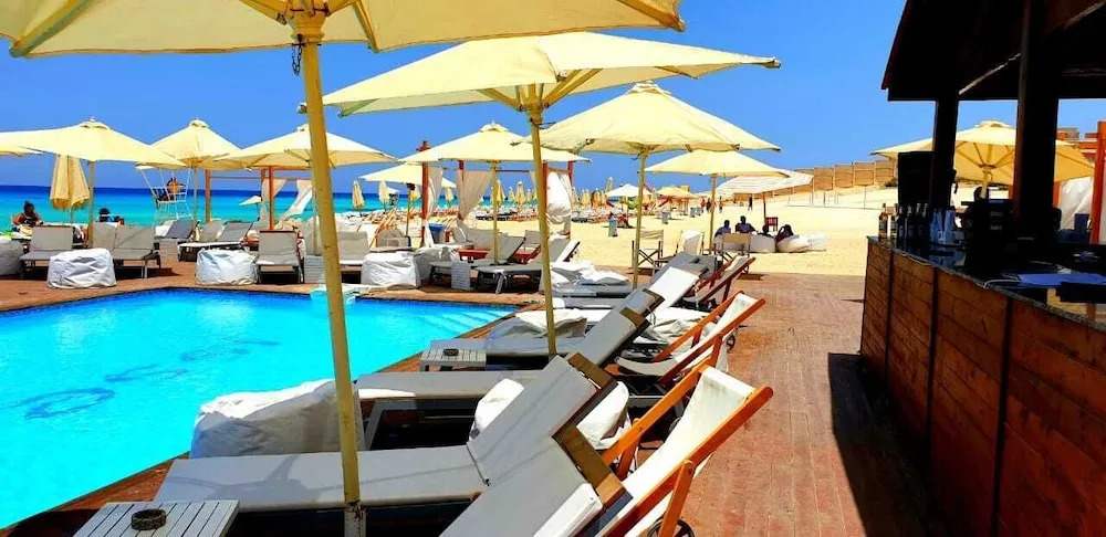 Marassi 1 bedroom with garden in marina