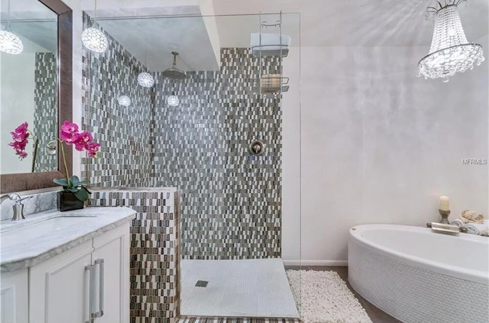 Calle de Peru by Beachside Management