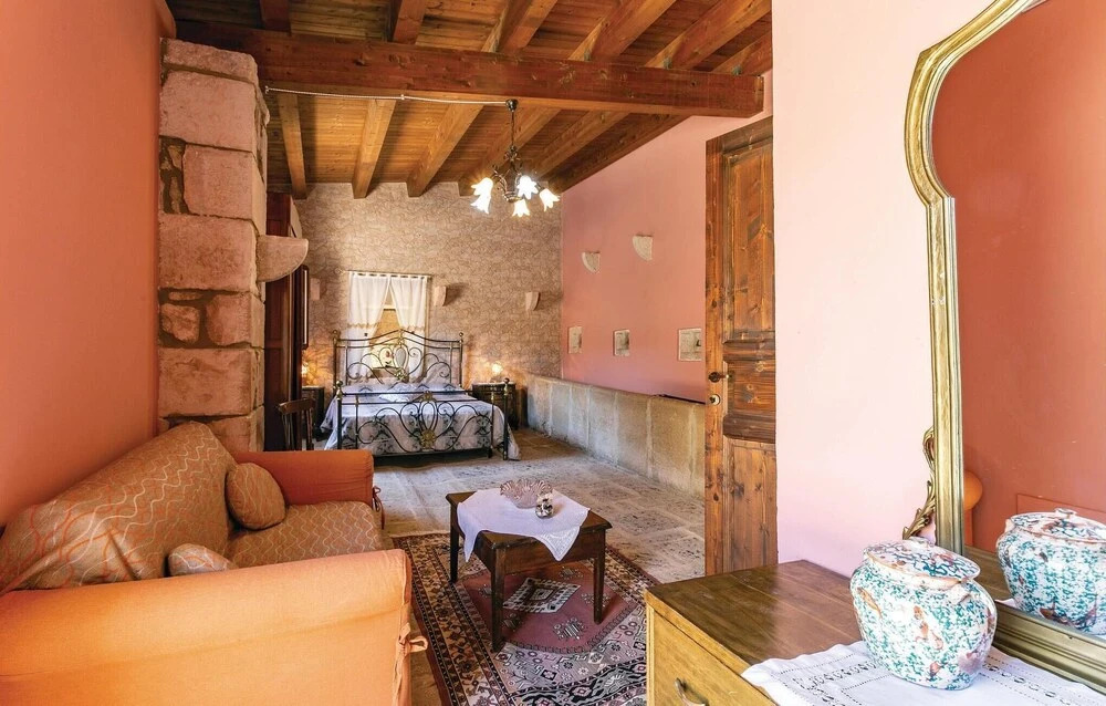 Lovely Home In Ragusa With Outdoor Swimming Pool