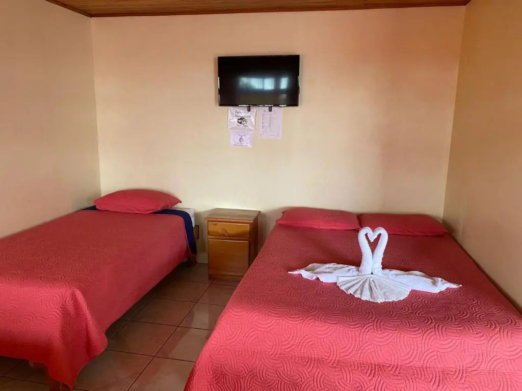 Hotel La Puesta Del Sol B&B