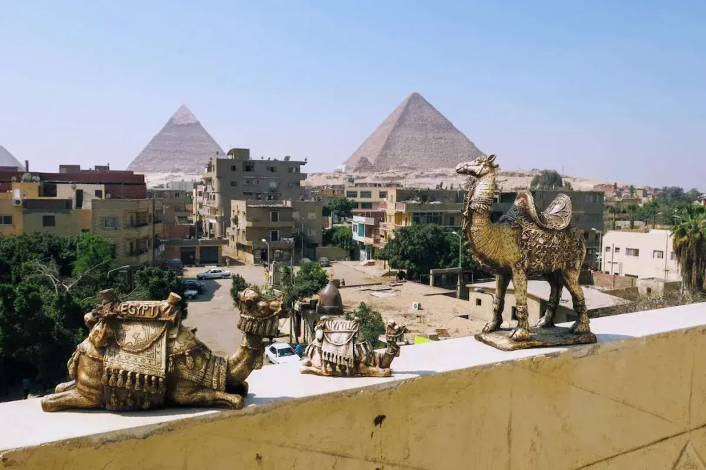 Pyramids Loft Homestay