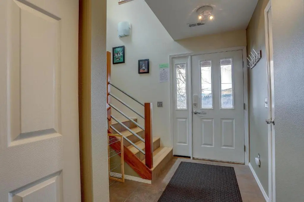 Kite Beach Lookout 3 Bedrooms 2 Bathrooms Home