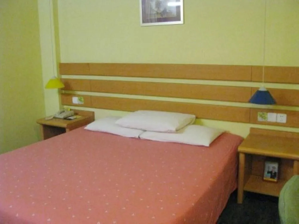 Home Inn Xuzhou Duanzhuang Square