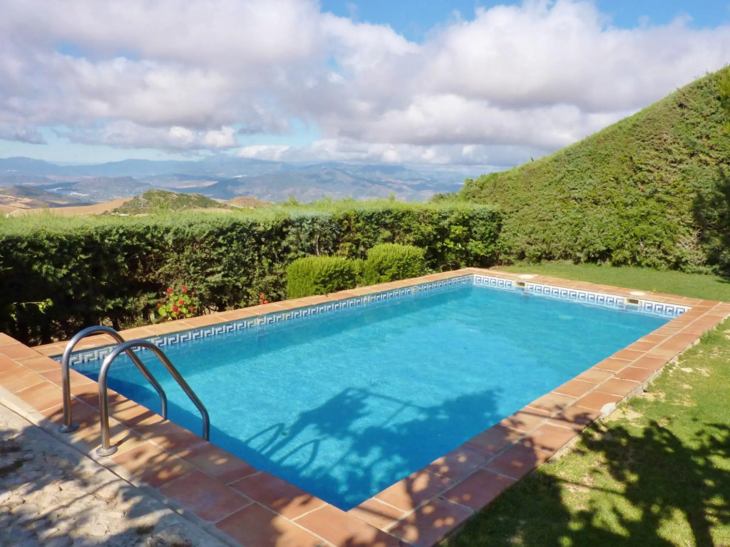 Peaceful Cottage in La Joya With Private Pool