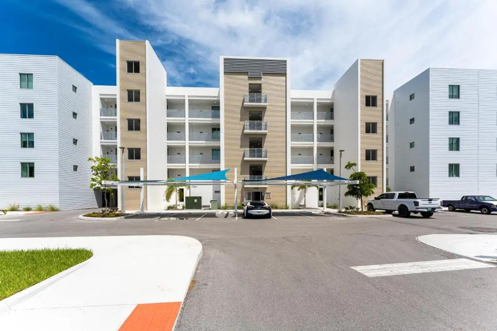 All-New, Waterfront Condo in Downtown Sarasota!