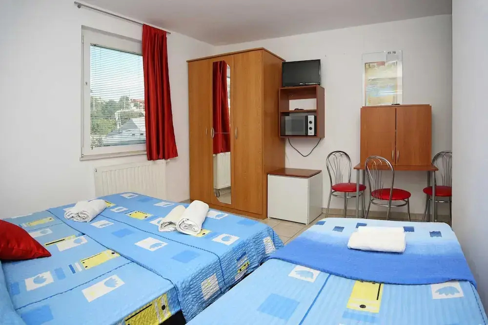 Apartments & Rooms Villa Petra