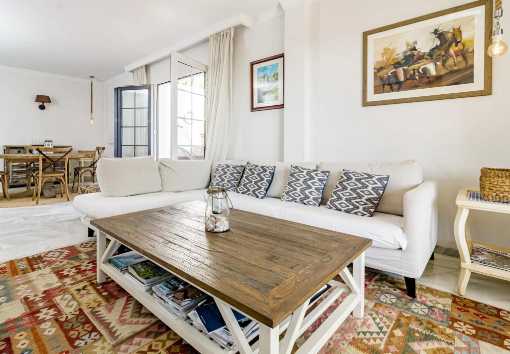 AB2 - Casa Blanca by Roomservices