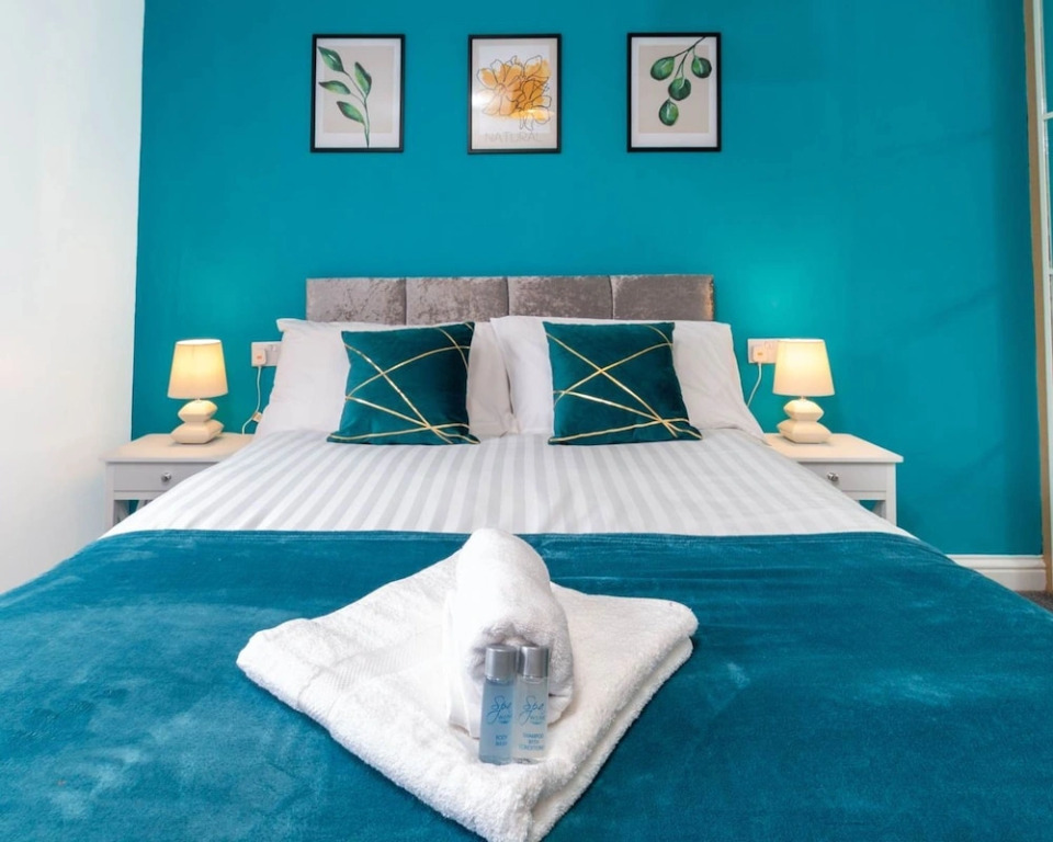 4BR Westlake Accommodation