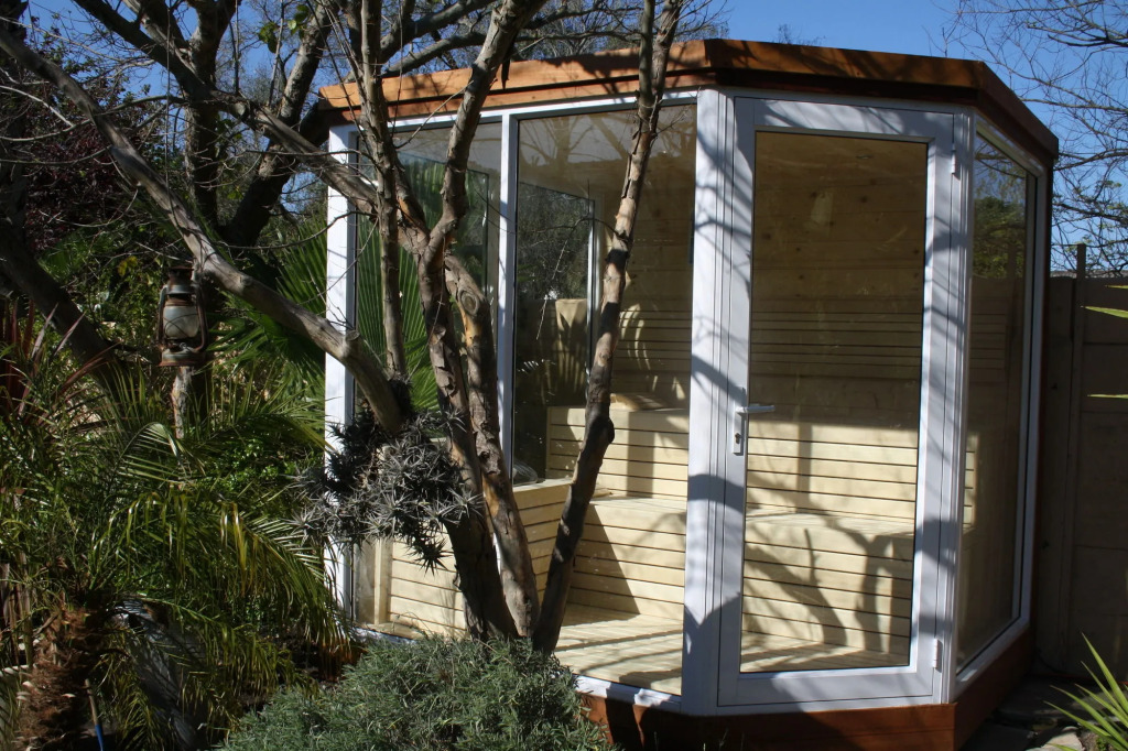 Khashamongo B & B