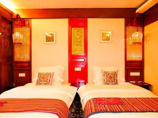 Yixing Thatched Cottage Inn (Lijiang Old Town Dashuiche Branch)