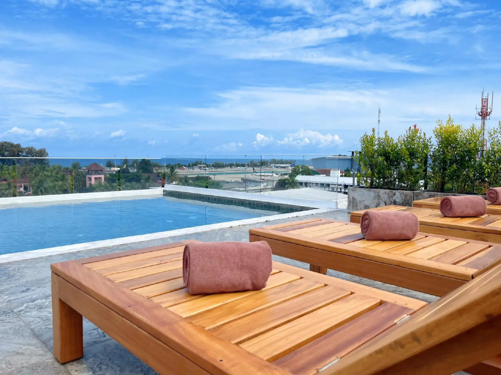 The Sixteenth Naiyang Beach Hotel- Free Schedule Airport Shuttle