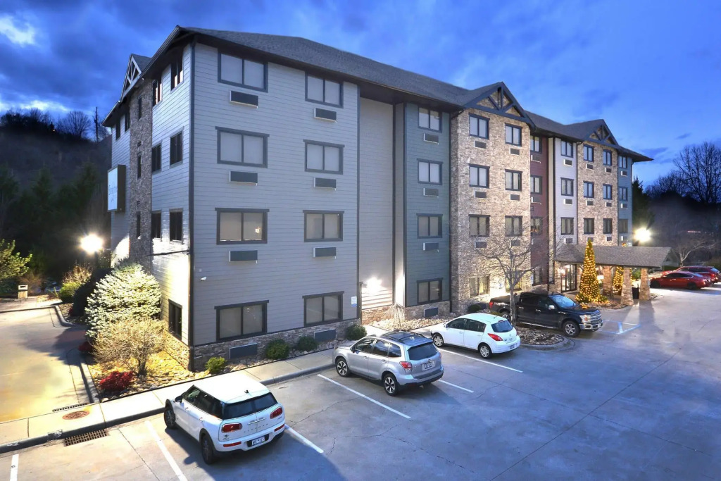 Brookstone Lodge near Biltmore Village, an Ascend Collection Hotel