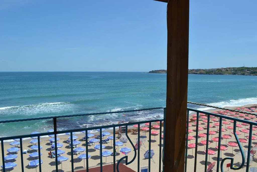 Phoenix Family Hotel