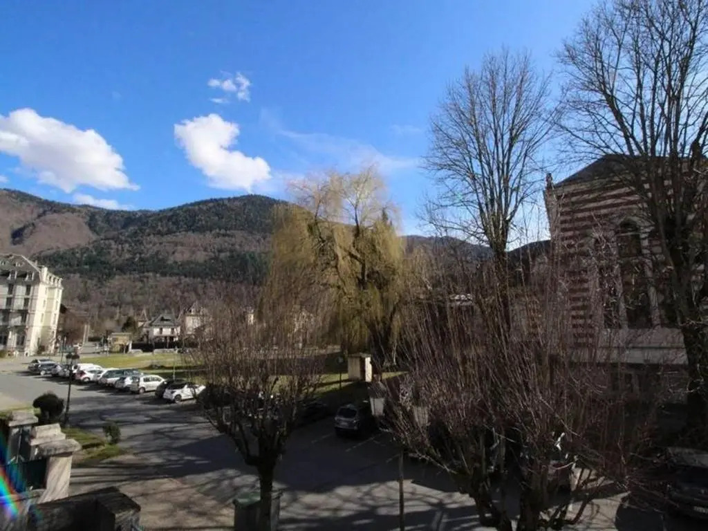 Appartement Bagnères-de-Luchon, 3 pièces, 4 personnes - FR-1-313-178